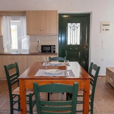 Sophie's Garden Studio Tatil Evi Argyrades